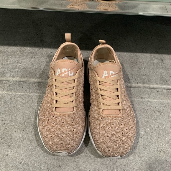 APL Rose Gold Phantom Sneakers Size 7 - Picture 3 of 8